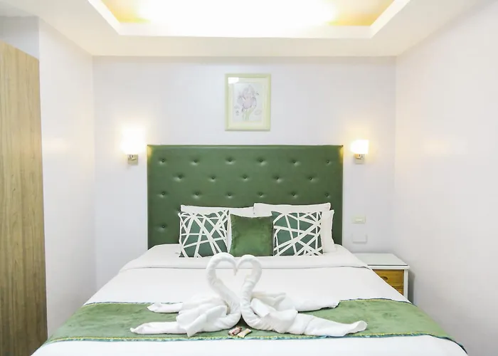 Hotel Pacific Bay Grand Manila
