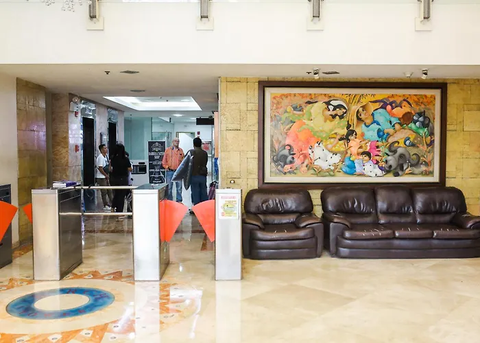Pacific Bay Grand Hotel 3*