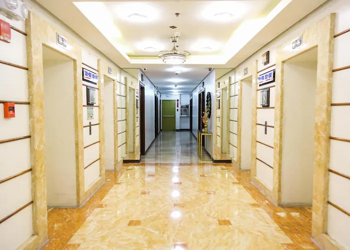 Pacific Bay Grand 3* Manila